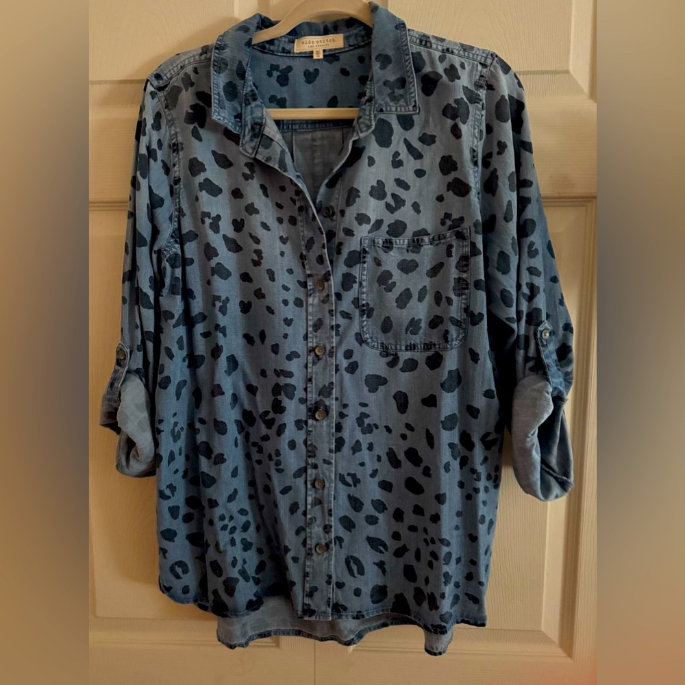 Side Stitch Los Angeles Front Button Shirt with Roll Tab Sleeves - Size Medium
